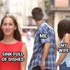 Приколы-для-даунов-разное-Distracted-Boyfriend-Мемы-7490677.jpeg