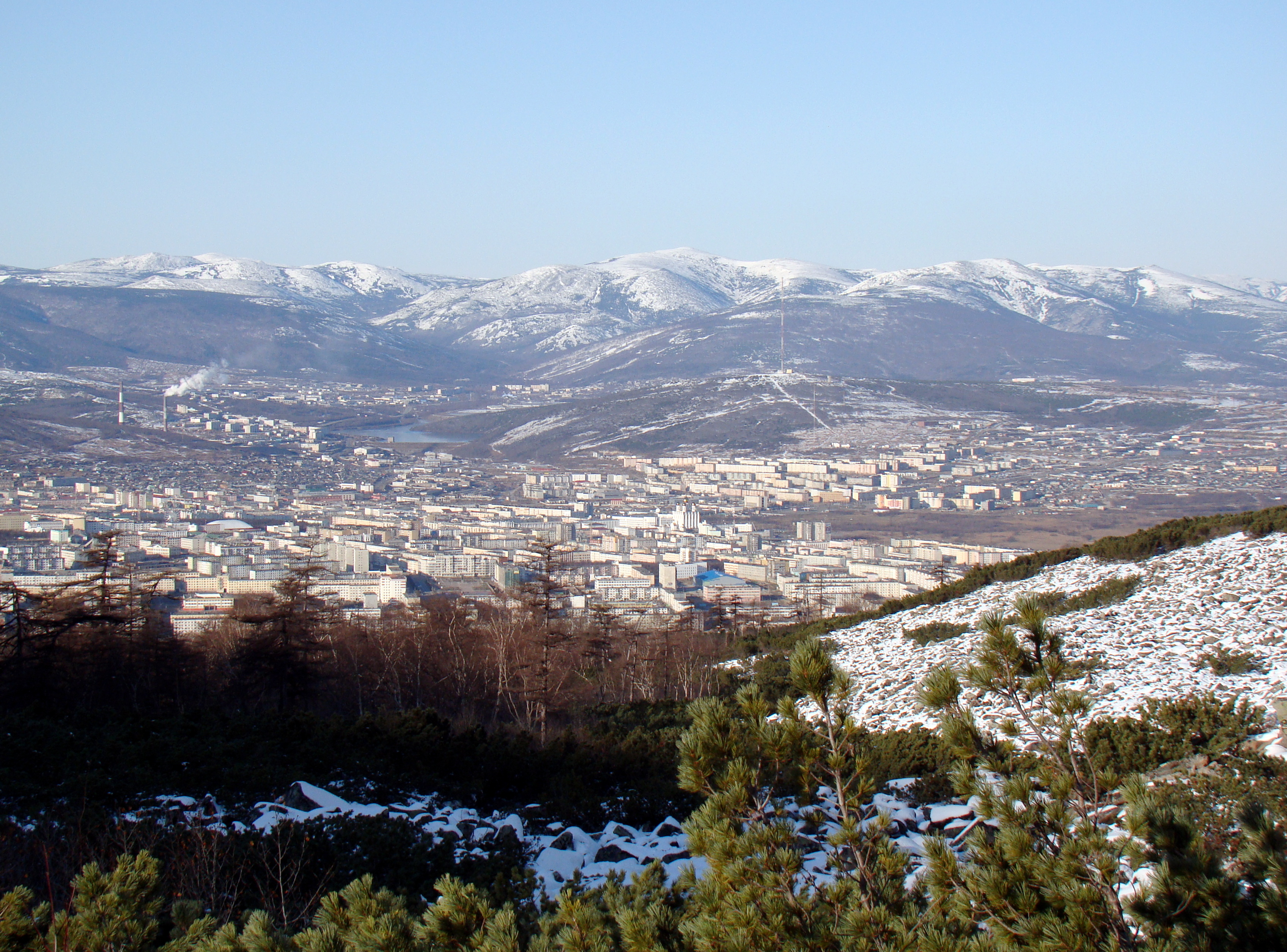 Magadan_seen_from_mountain.jpg