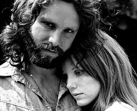 1291703570_jim_morrison_pamela_courson.jpg