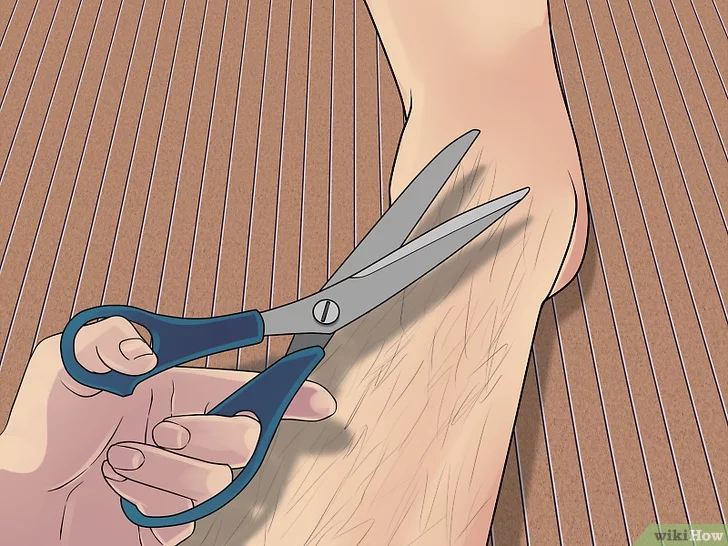 Изображение с названием Shave Your Legs (Male) Step 2